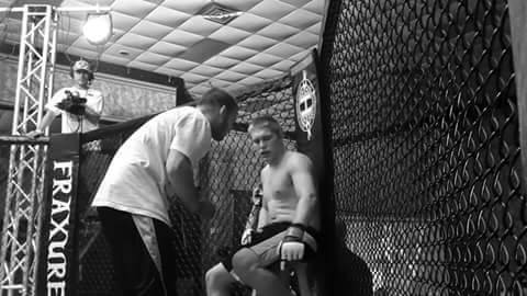 Rising MMA star Damien ?The Hammer? Hamlin by David Taylor